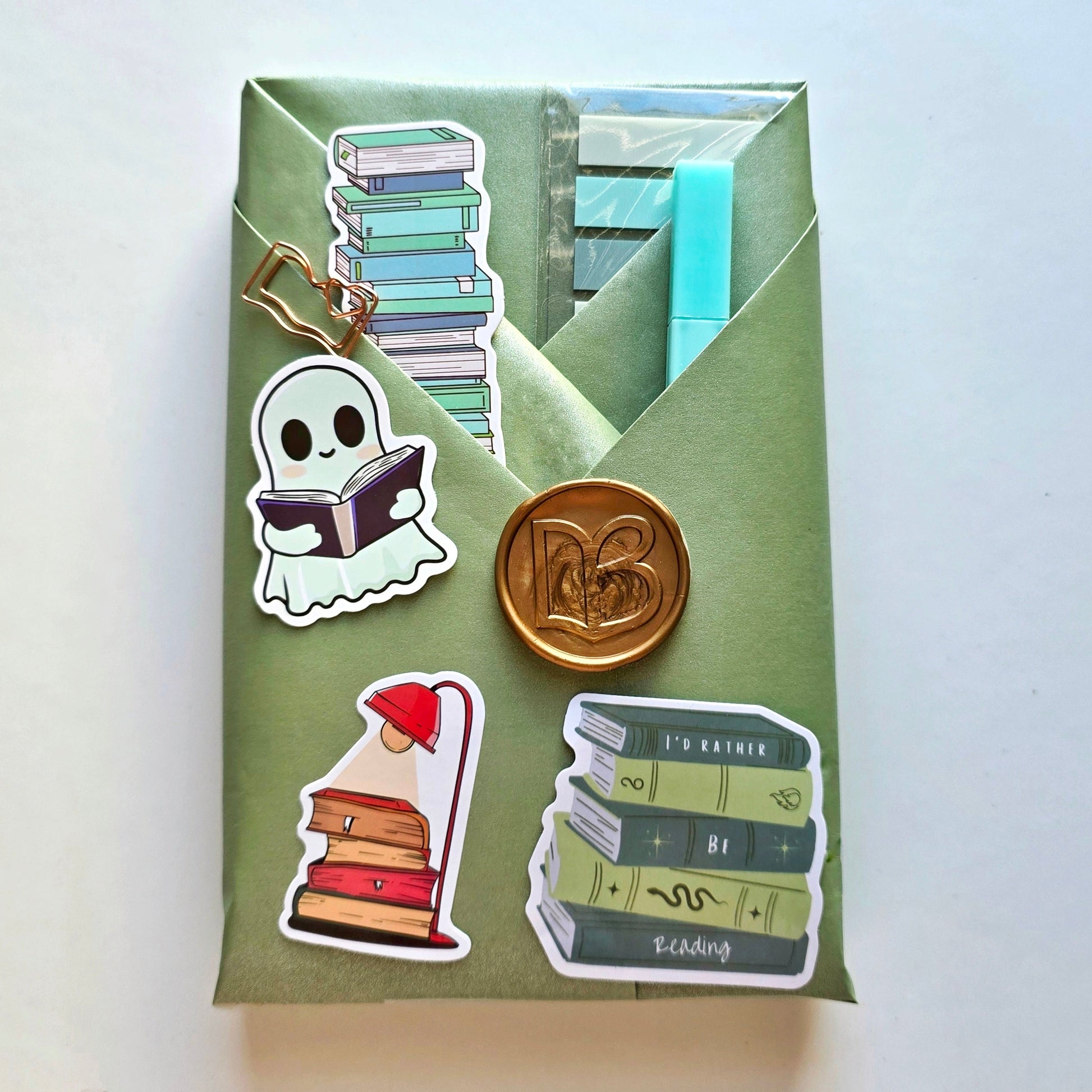 Blinde date with a book. Box livre avec ses goodies